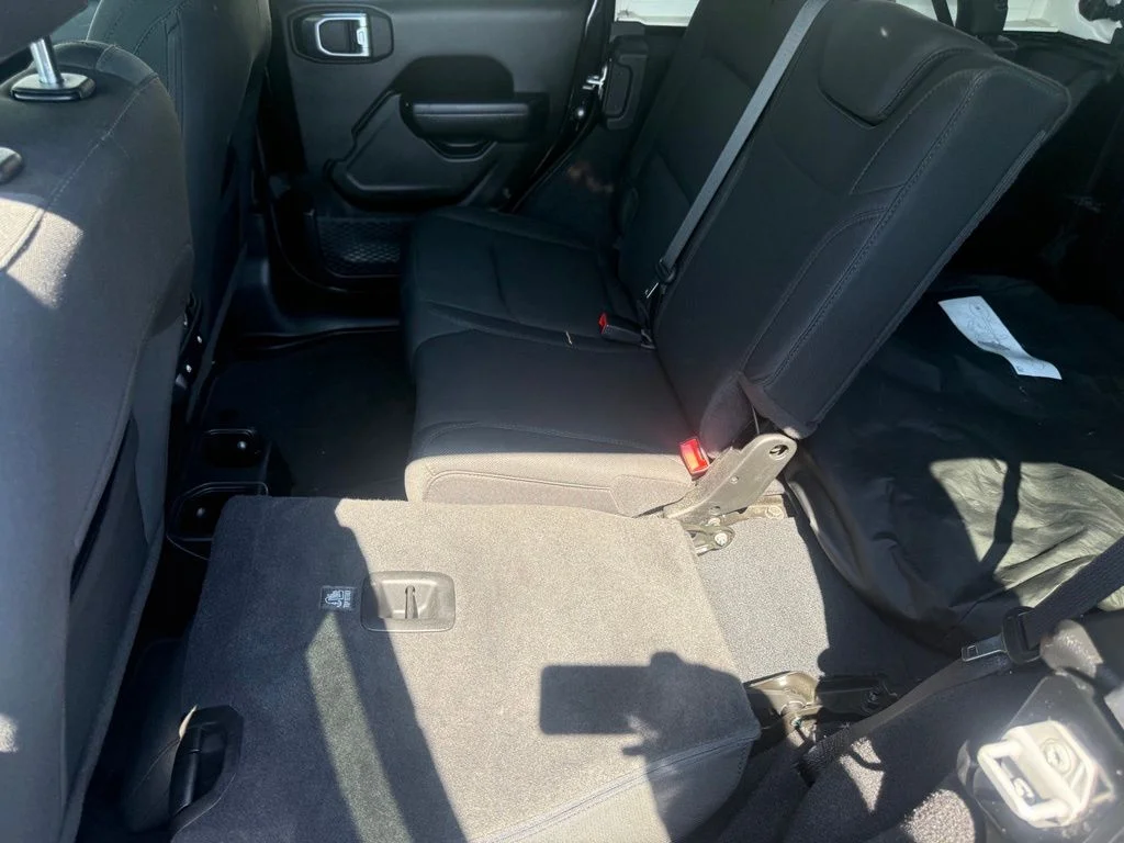 Used 2022 Black Jeep Unlimited Sport S image 37