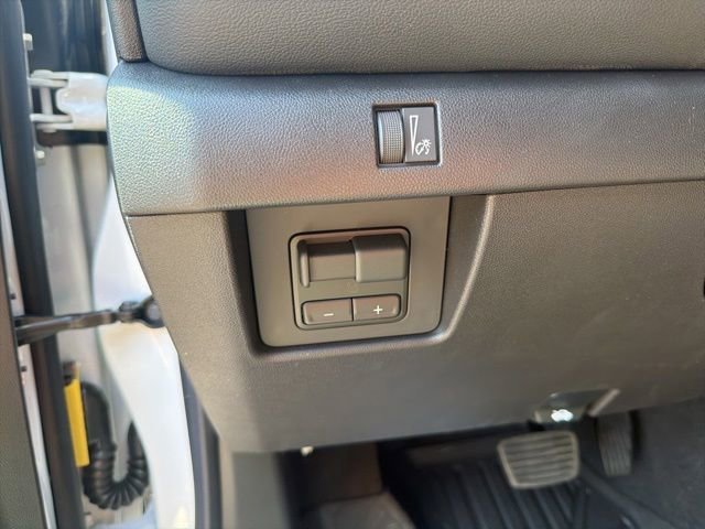 2026 Chevrolet Colorado LT - Photo 24