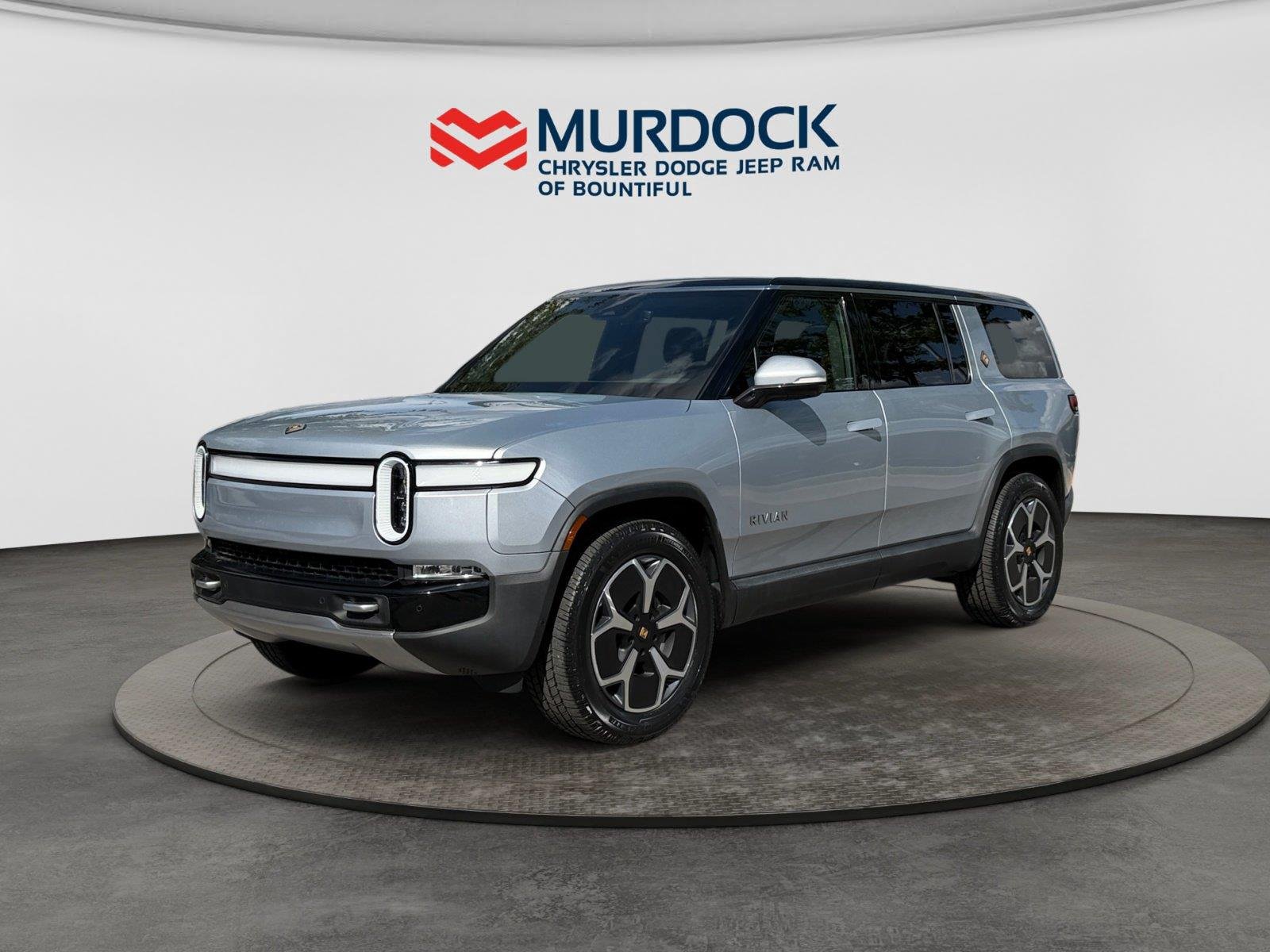 2024 Rivian R1S