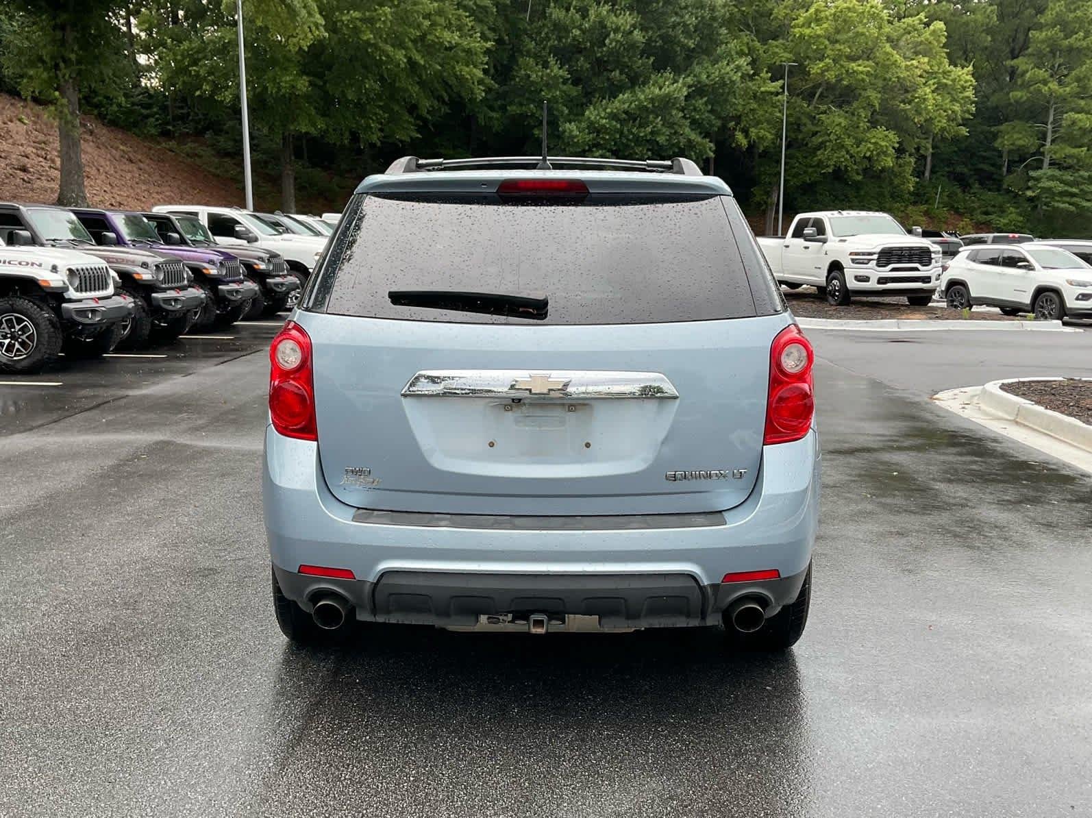 Used 2014 Silver Topaz Metallic Chevrolet LT image 4