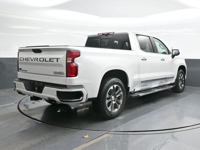 Used 2024 Beige Chevrolet High Country image 9