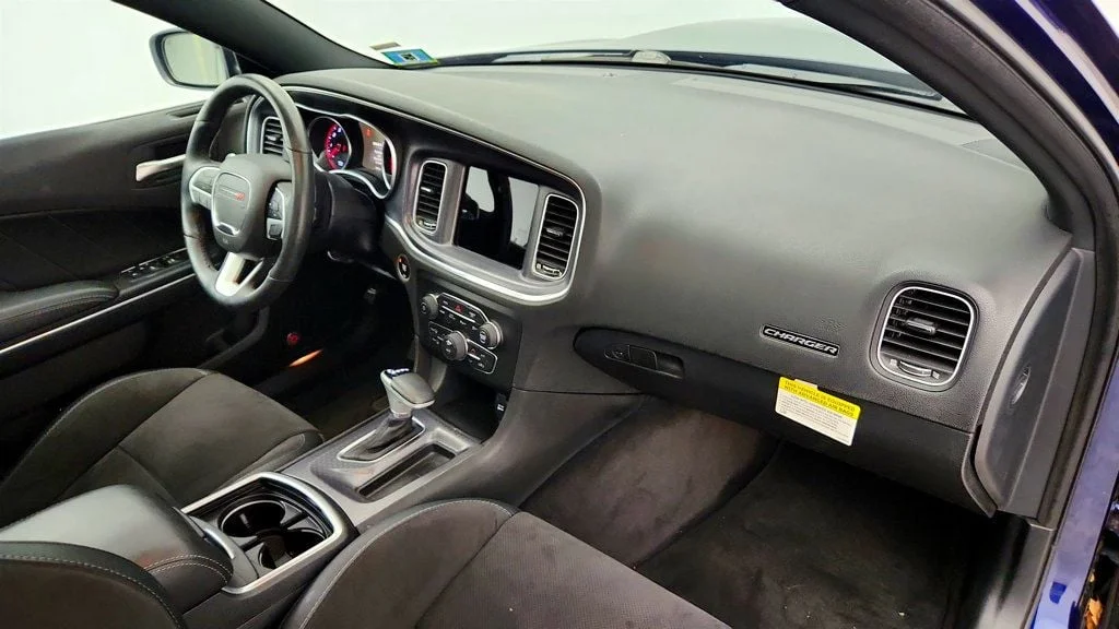 Used 2017 Contusion Blue Pearlcoat Dodge R/T Scat Pack RWD w/ Alcantara Pkg & Beats Audio image 28