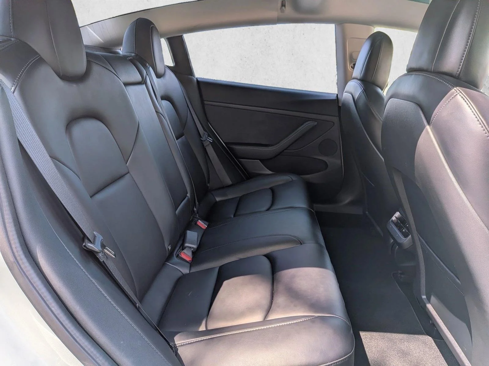 Used 2022 Pearl White Multi-Coat Tesla Long Range image 20