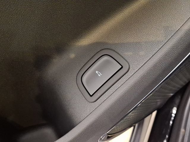 2026 GMC Acadia AT4 - Photo 20