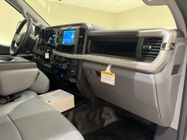 New 2026 Oxford White Ford F-350® XL image 22