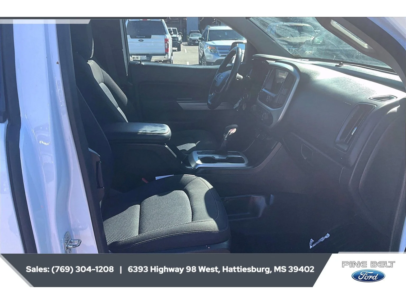 Used 2022 Summit White Chevrolet 2WD LT image 6
