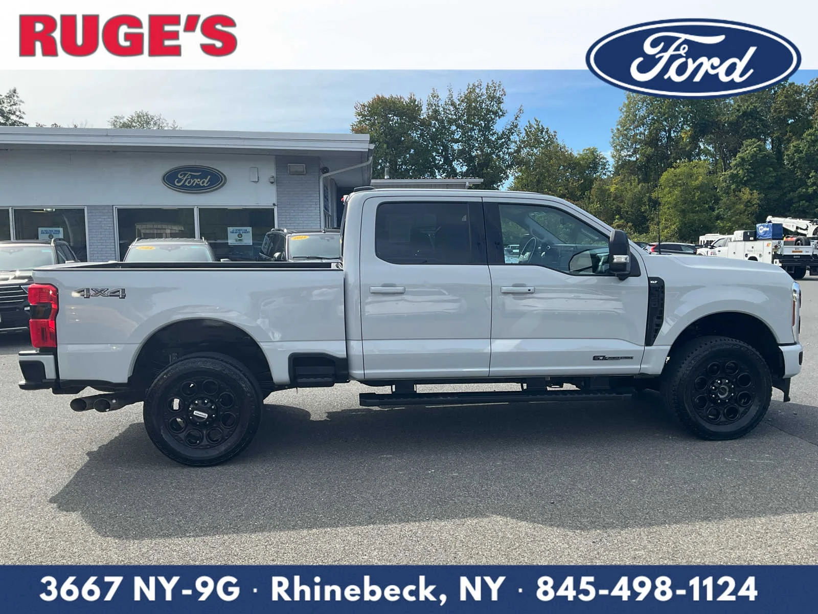 Used 2025 Avalanche Gray Ford XLT image 2