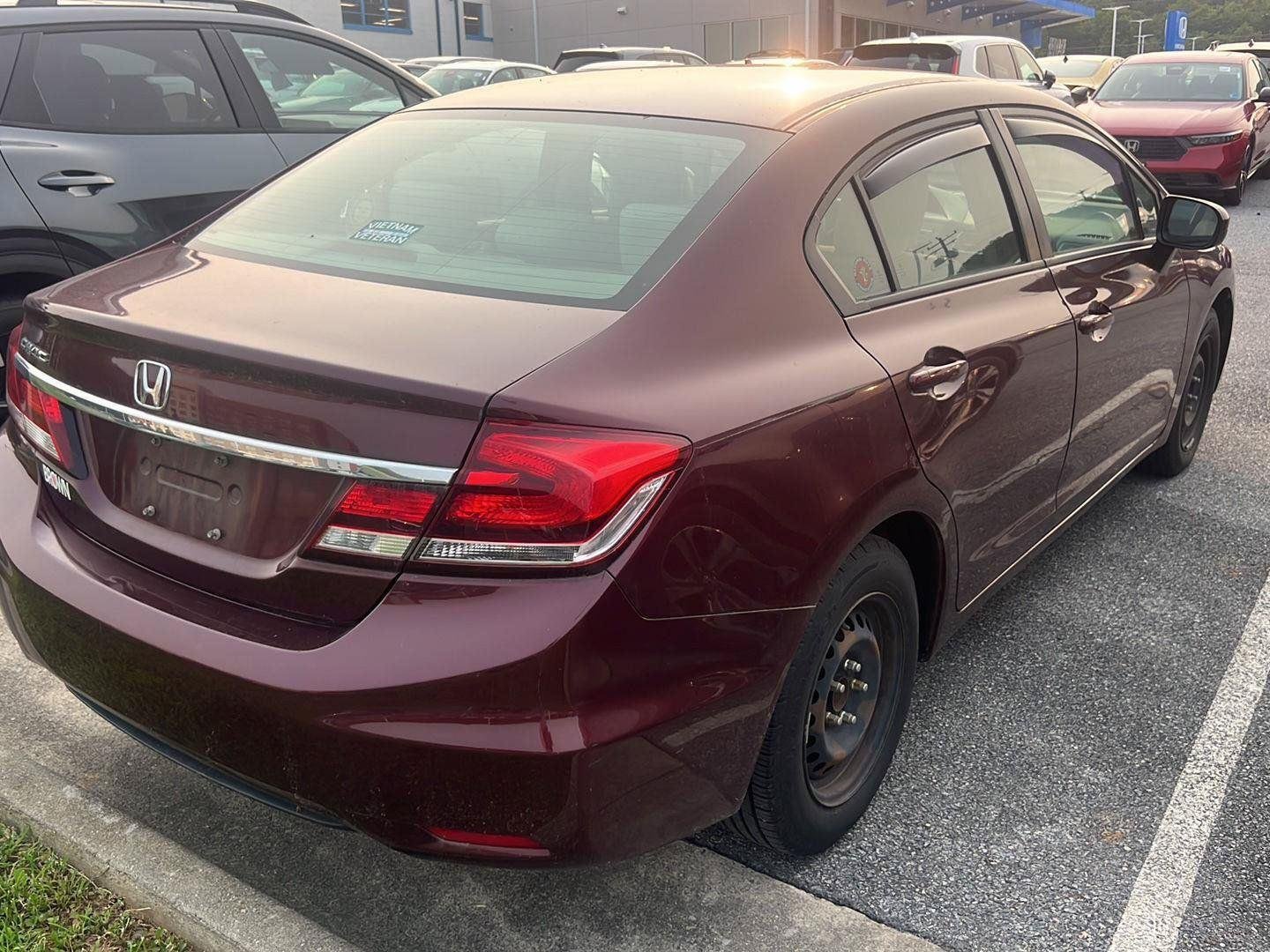 Used 2015  Honda LX image 4