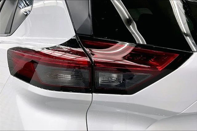 New 2026 Everest White Pearl Tricoat Nissan Rock Creek image 17