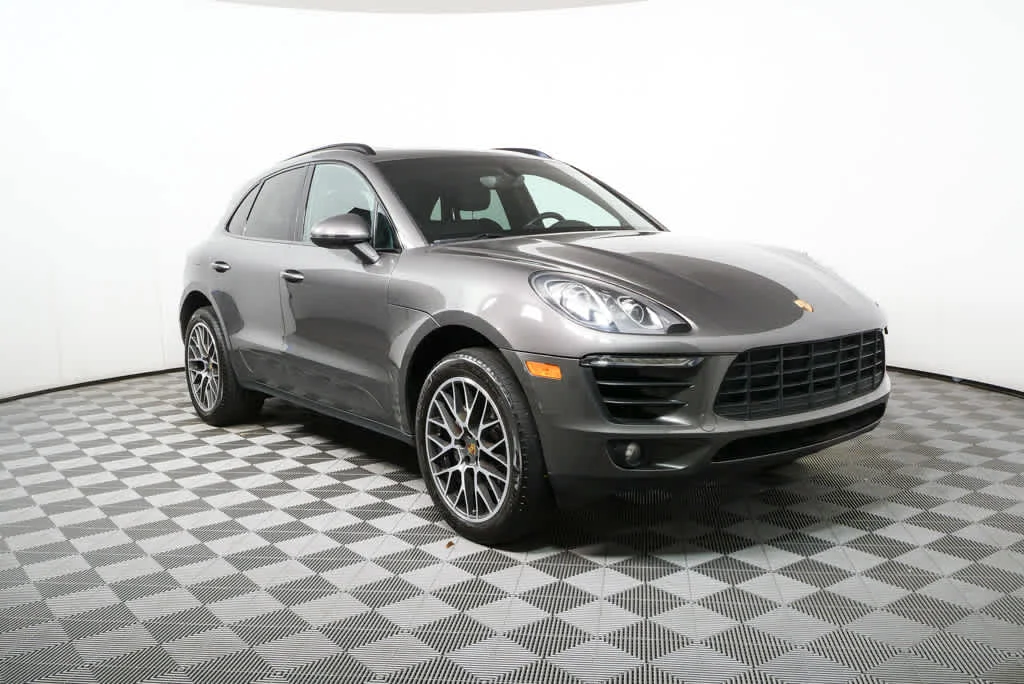 2015 Porsche Macan S's photo