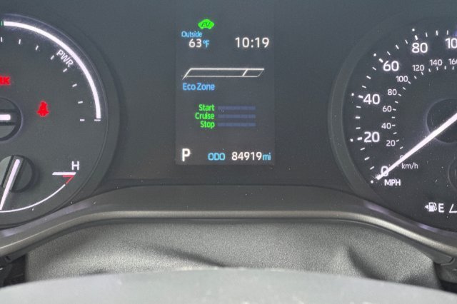 Certified Used 2022 Silver Toyota LE image 31