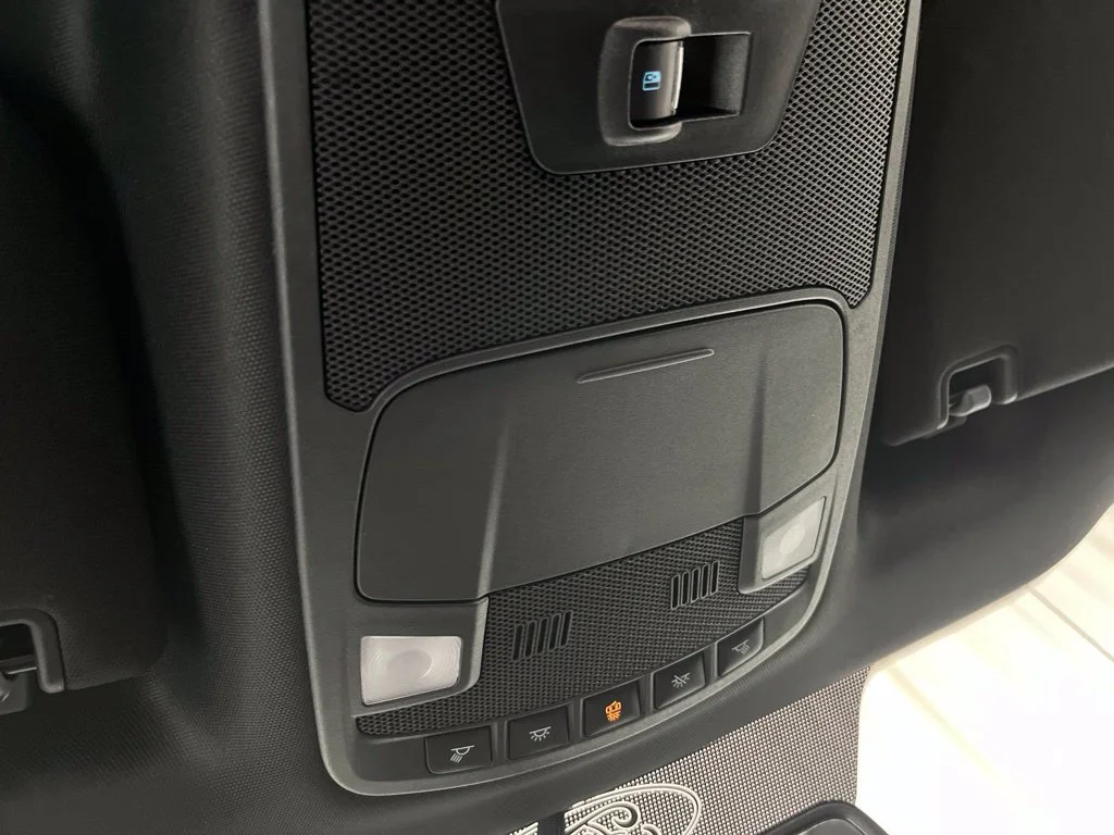 Used 2018 White Ford XLT image 16