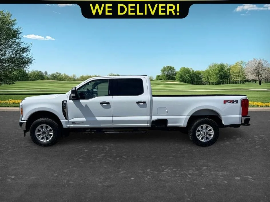Used 2023 White Ford XLT image 8