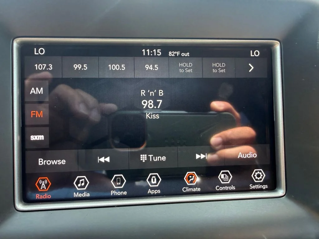 Used 2021 Red Jeep Laredo E image 12