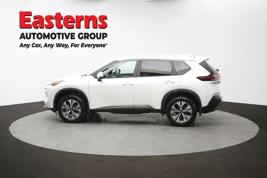 Used 2023 White Nissan SV image 62