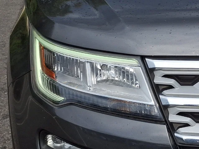 Used 2019 Gray Ford XLT image 10