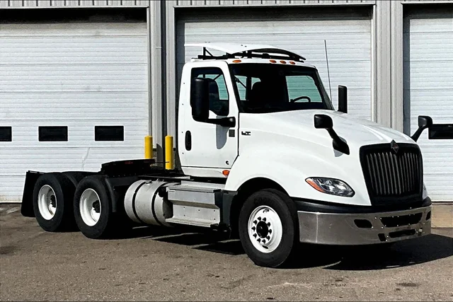 Pre-Owned 2021 International LT625 6x4 Day Cab