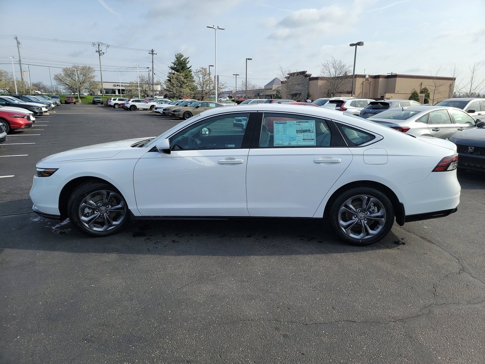 New 2026 Platinum White Pearl Honda EX-L image 16