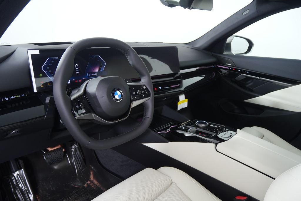Used 2026 Oxide Grey Metallic BMW 530i xDrive image 13