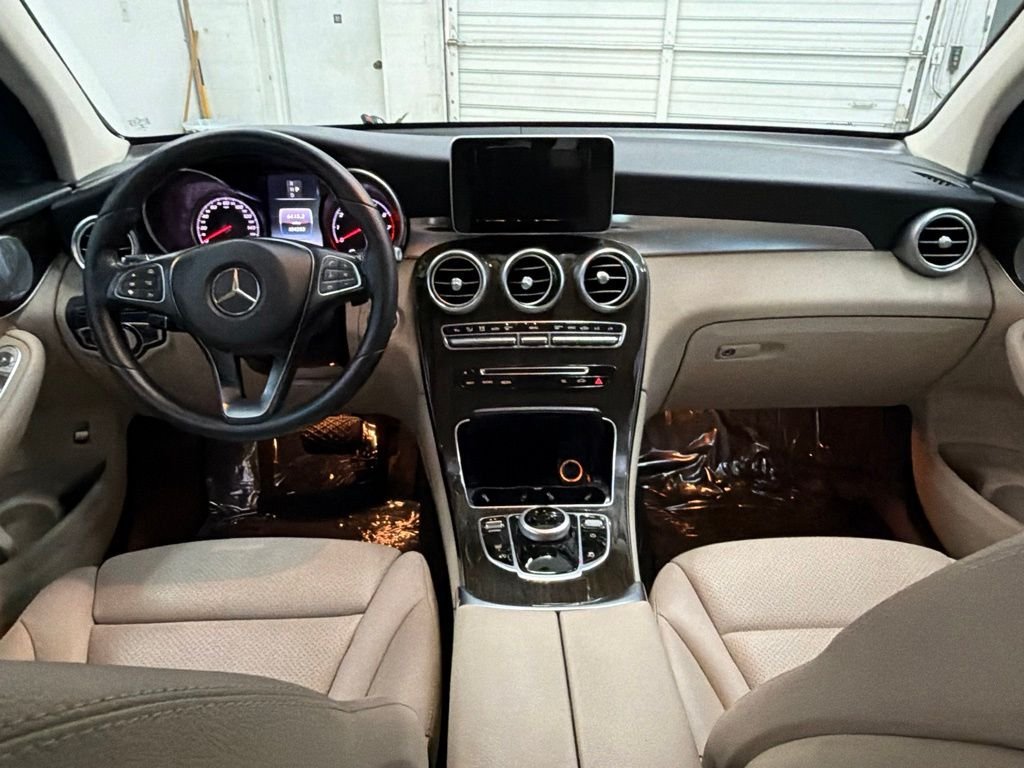 Used 2017 Brown Mercedes-Benz GLC 300 image 24