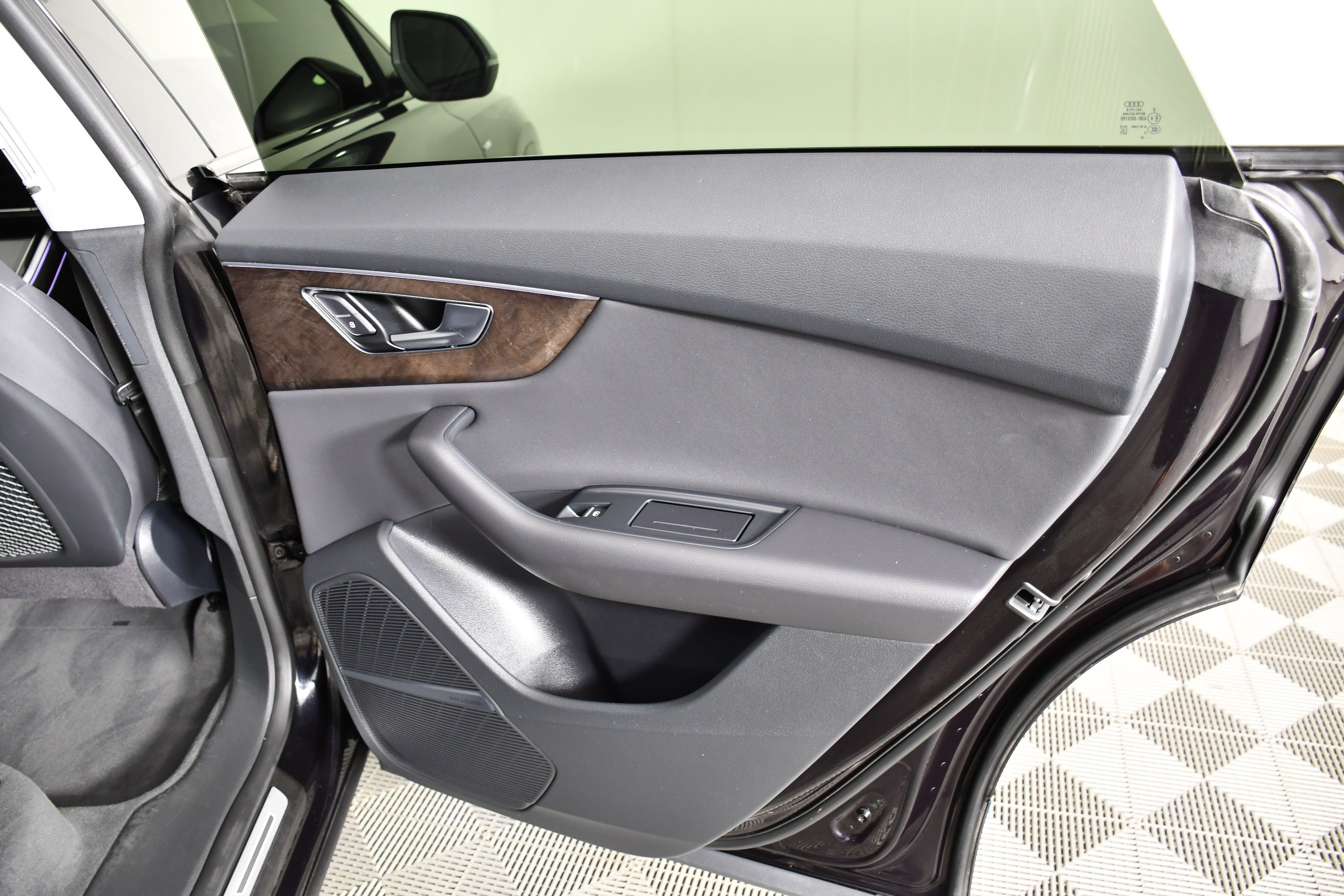 Used 2020 Orca Black Metallic Audi Premium Plus image 40