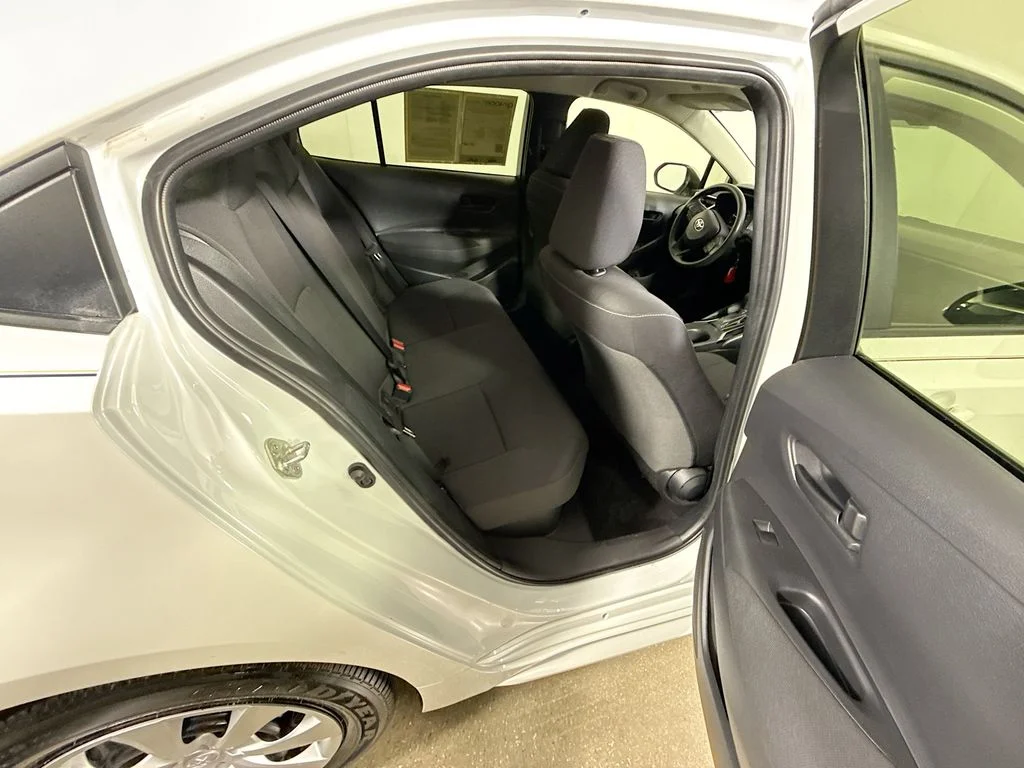 Used 2024 Wind Chill Pearl Toyota Hybrid LE image 23