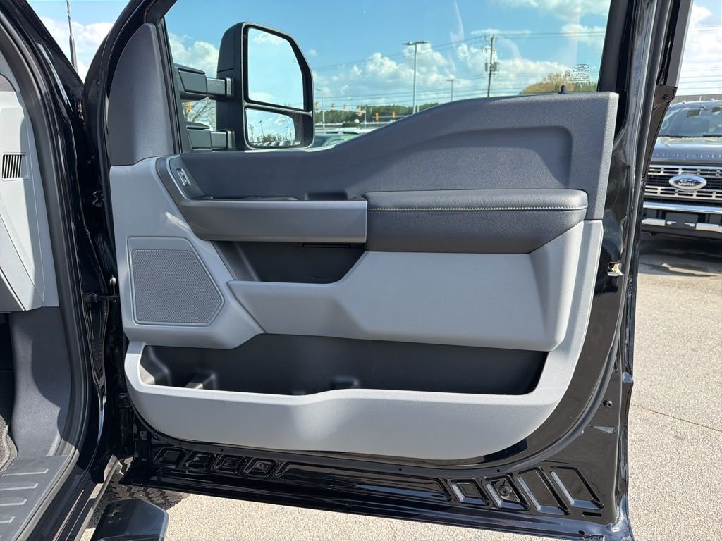 New 2026 Black Ford XL image 22