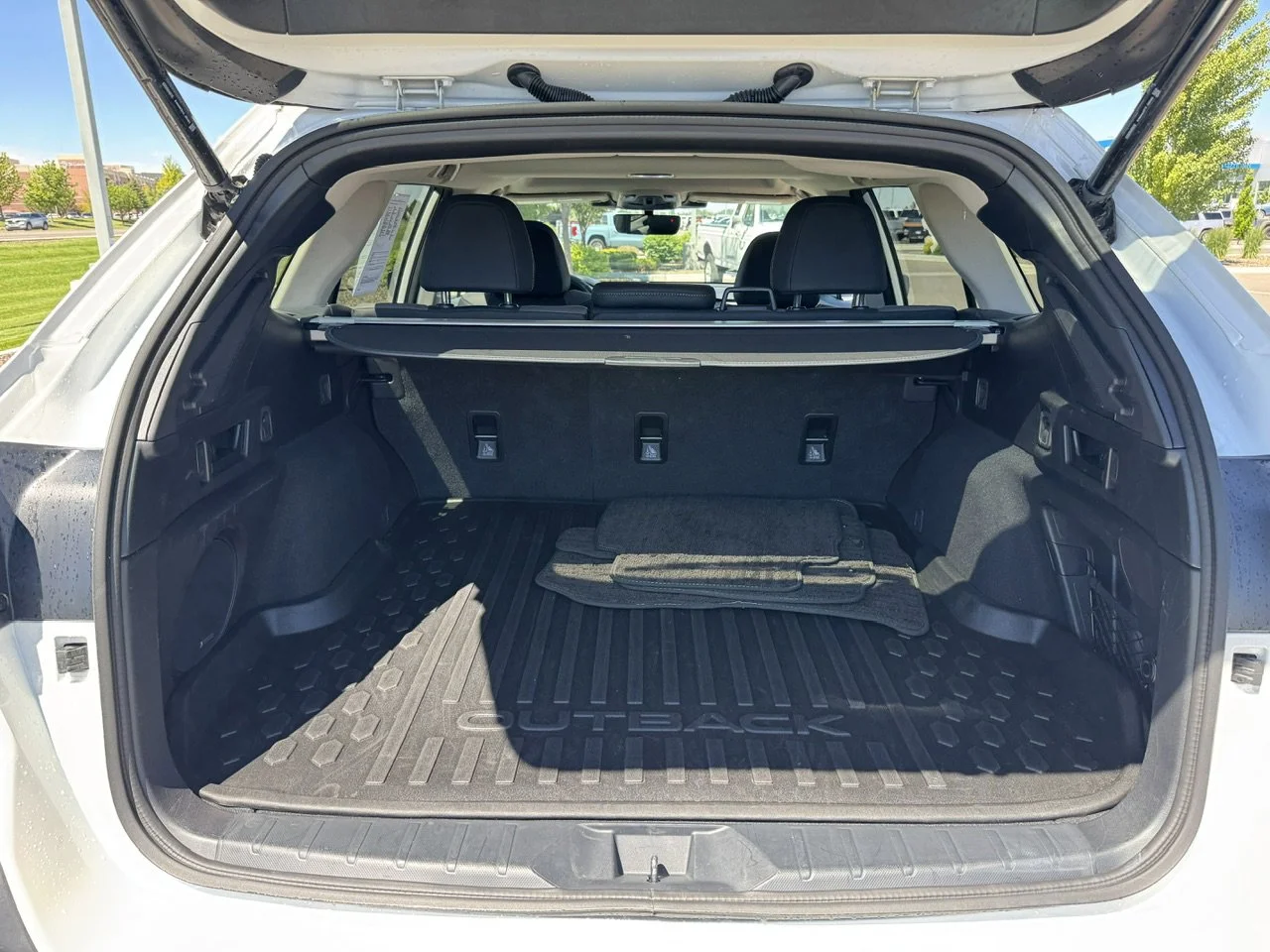 Certified Used 2025 Crystal White Pearl Subaru Onyx Edition image 42