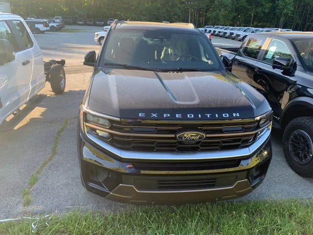 New 2026 Black Ford King Ranch image 3
