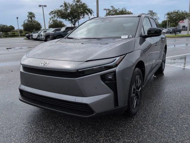 New 2026 Heavy Metal Toyota XLE image 8