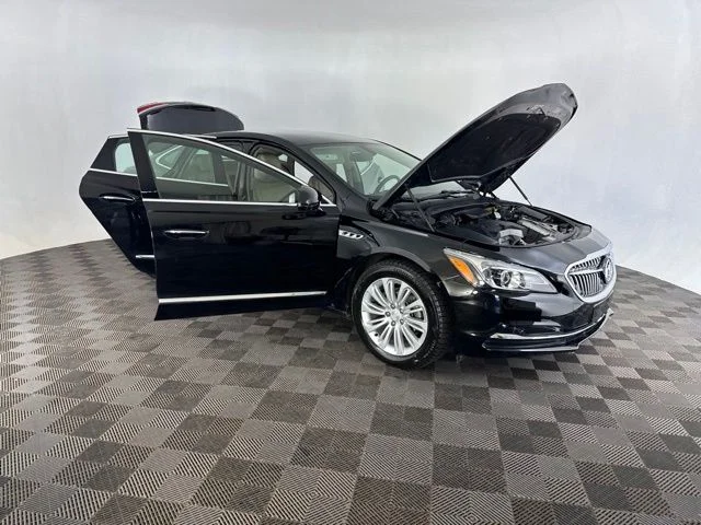 Used 2019 Black Buick Essence image 15