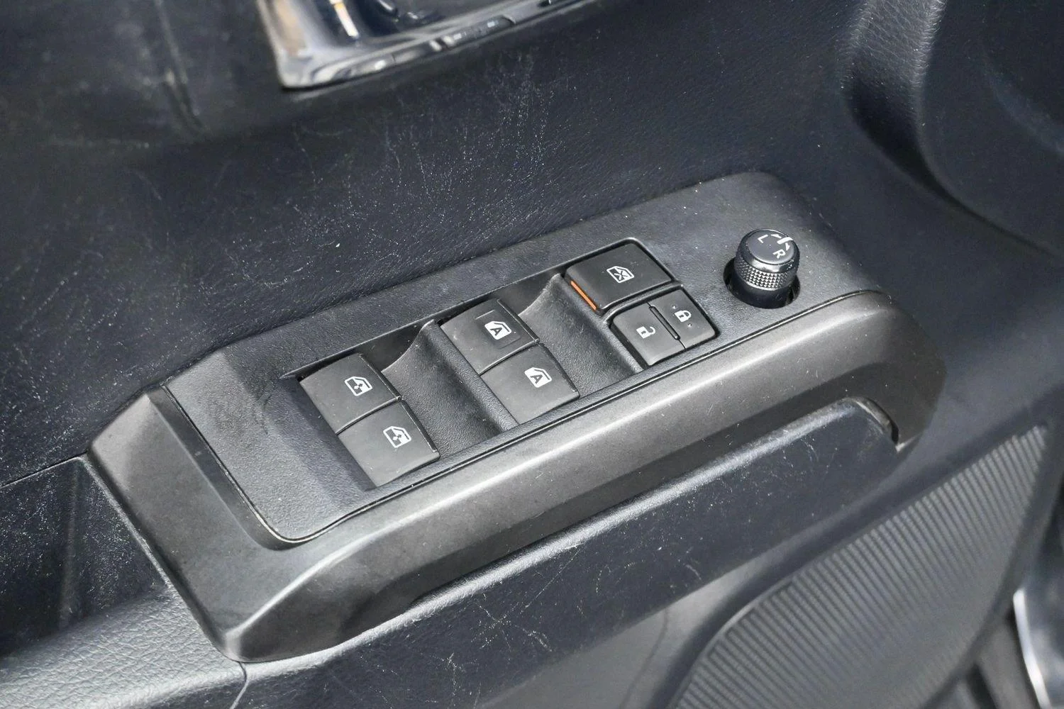 Used 2019 Midnight Black Metallic Toyota TRD Sport image 10