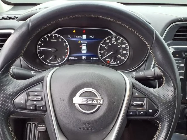 Used 2023 Black Nissan SV Xtronic CVT image 11