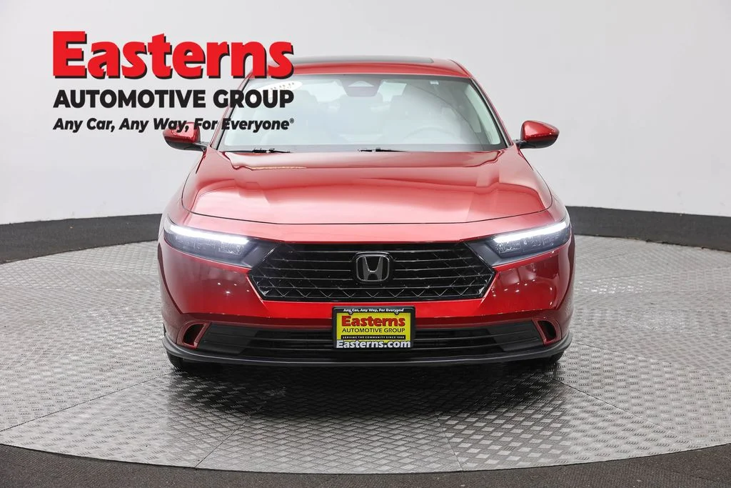 Used 2024 Red Honda EX image 2