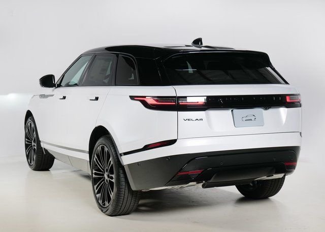 New 2026 Ostuni Pearl White Land Rover Dynamic SE image 32