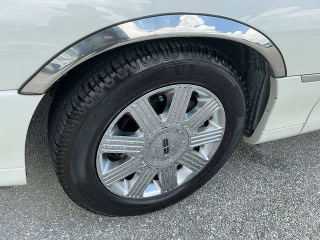 Used 2004  Lincoln Ultimate image 37