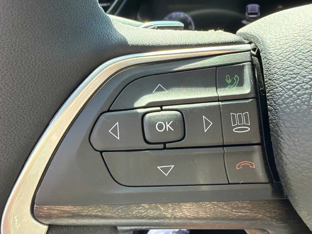New 2027 High-Gloss Black Paint Jeep Limited image 18
