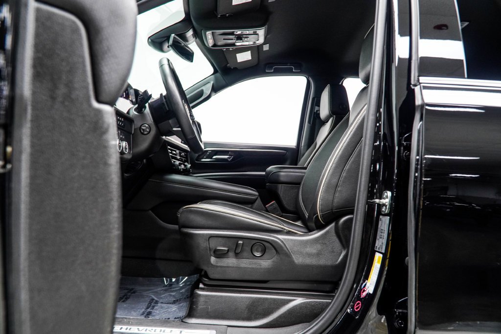 Used 2025 Black Chevrolet Premier image 47
