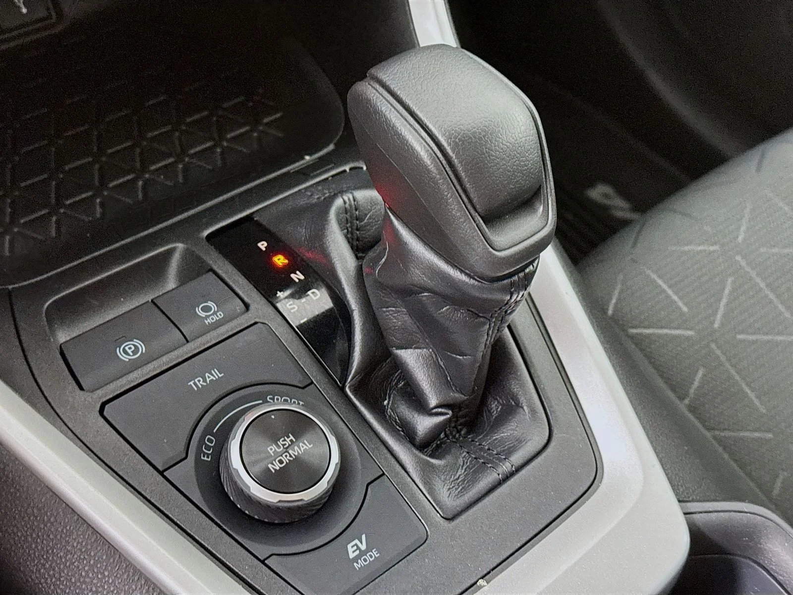 Certified Used 2020 Black Toyota XLE image 12