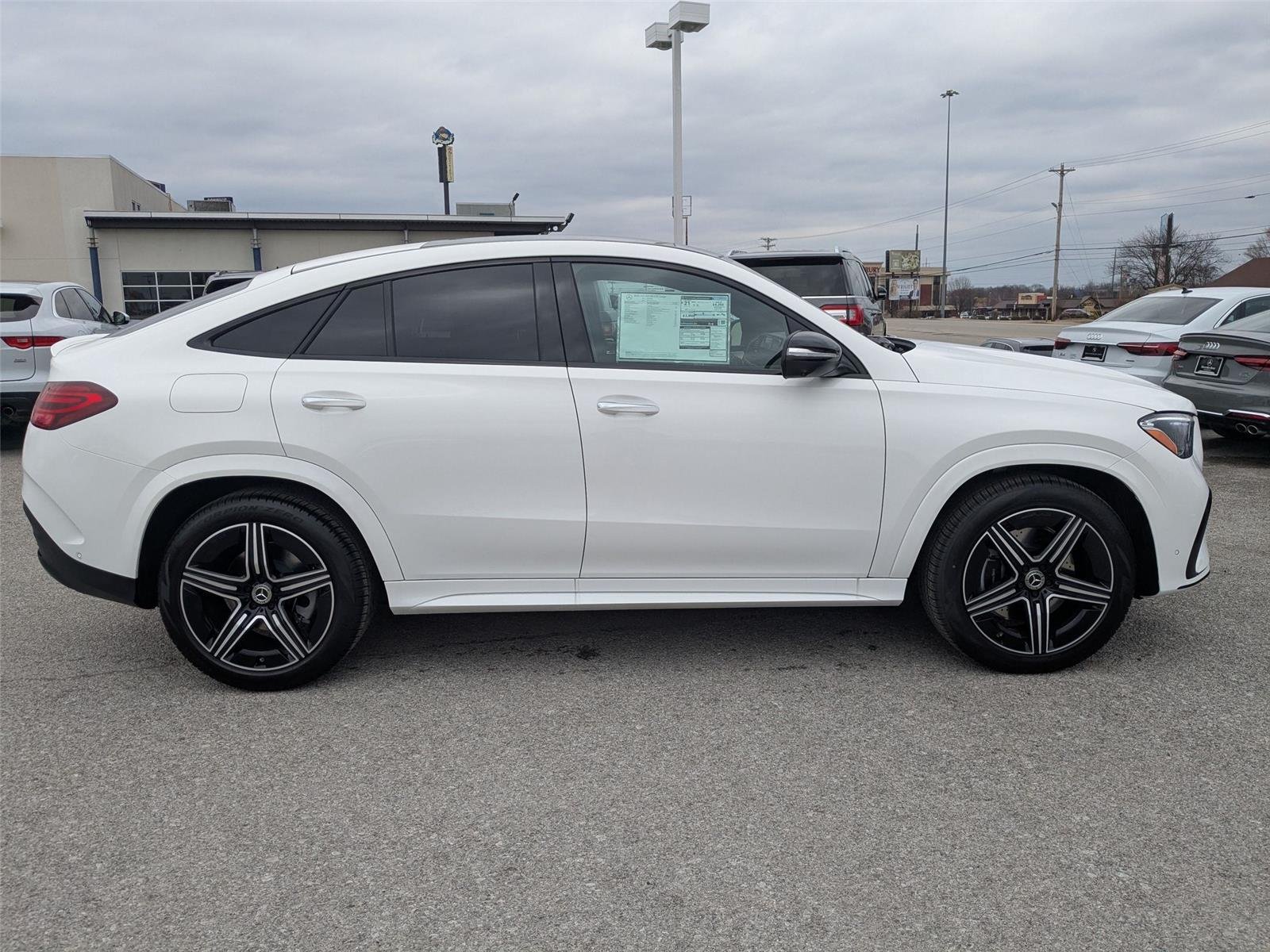 New 2026 Polar White MERCEDES-BENZ GLE 450 image 4