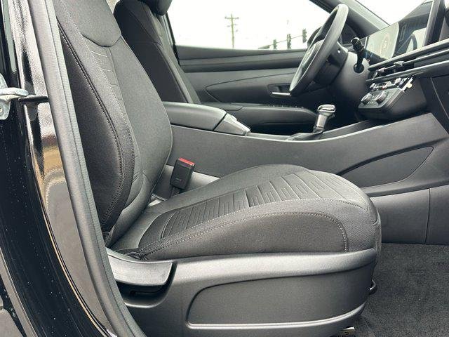 New 2026 Phantom Black Hyundai SE image 13