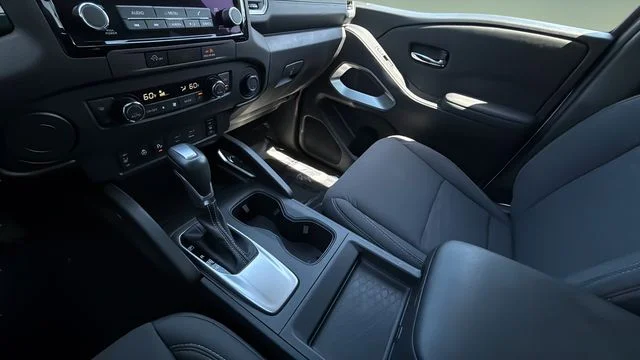 2024 Nissan Frontier SV - Photo 14