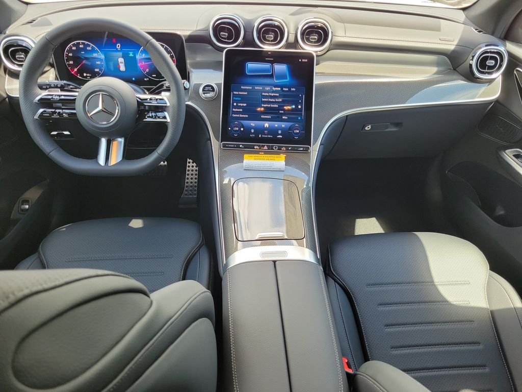 New 2027 Polar White Mercedes-Benz GLC 300 image 12
