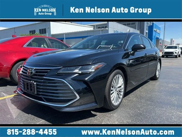 2021 Toyota Avalon Limited AWD's photo