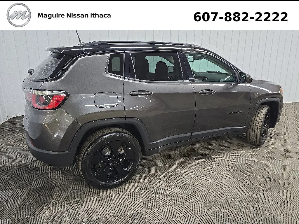 Used 2020 Gray Jeep Latitude image 4