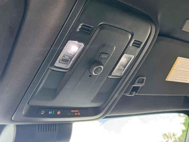 Used 2025 Black Chevrolet LT image 28