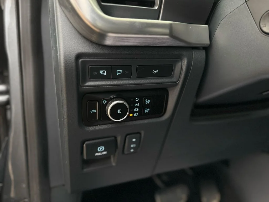2023 Ford F-150 Lariat - Photo 14