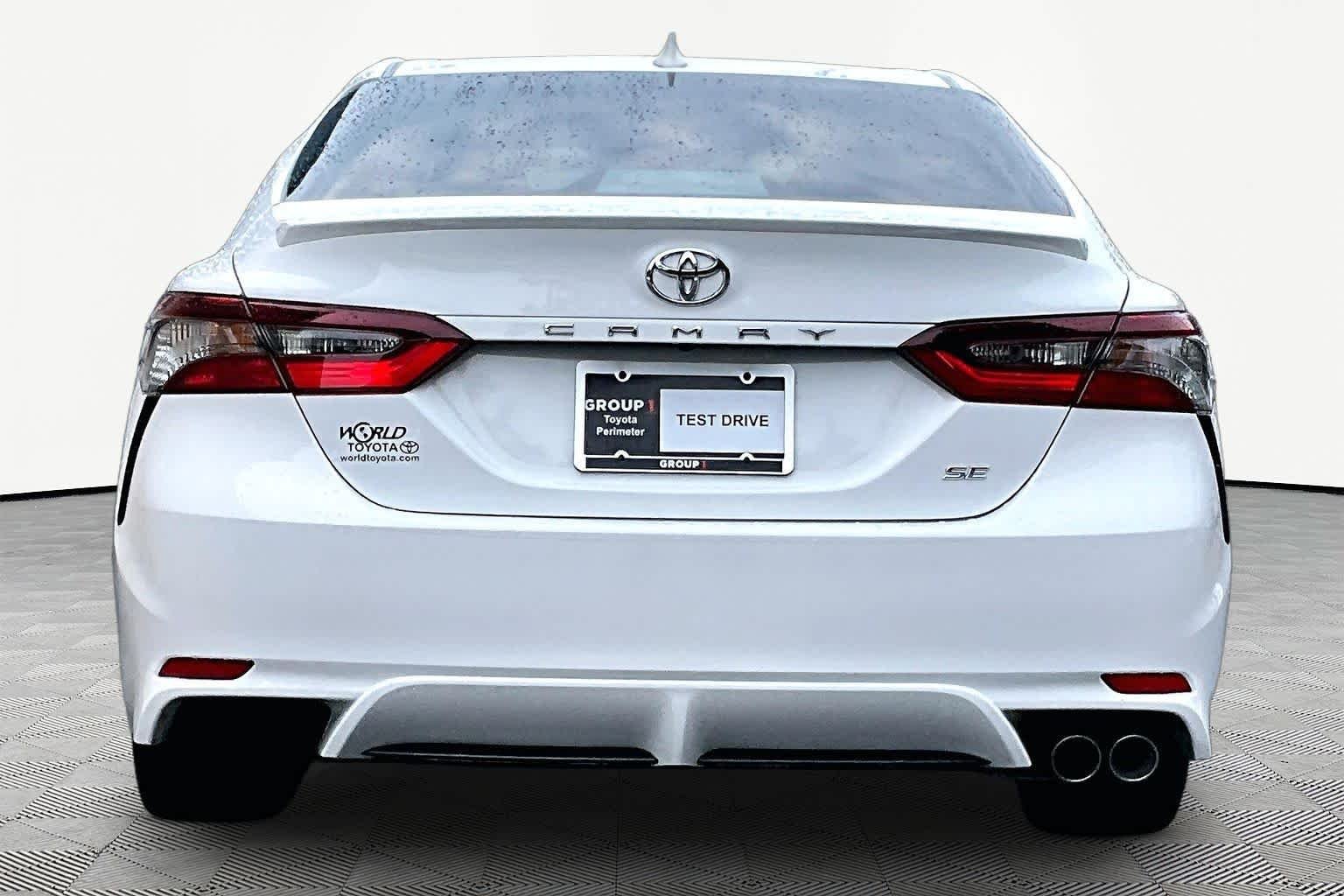 Certified Used 2024 Ice Cap Toyota SE image 5