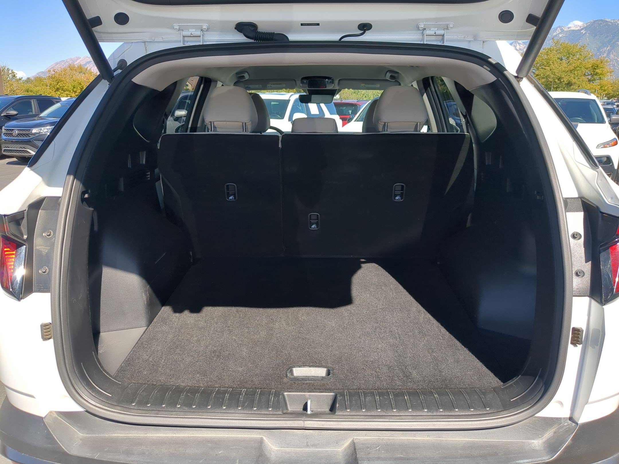 2025 Hyundai Tucson SEL - Photo 28