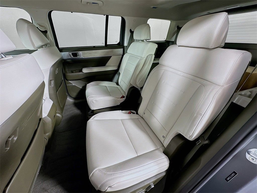 Used 2025 Gray Hyundai Calligraphy image 14